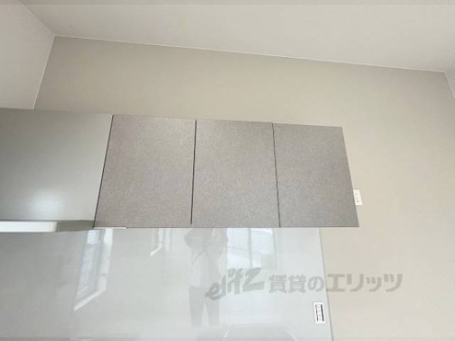 キッチン　上部収納