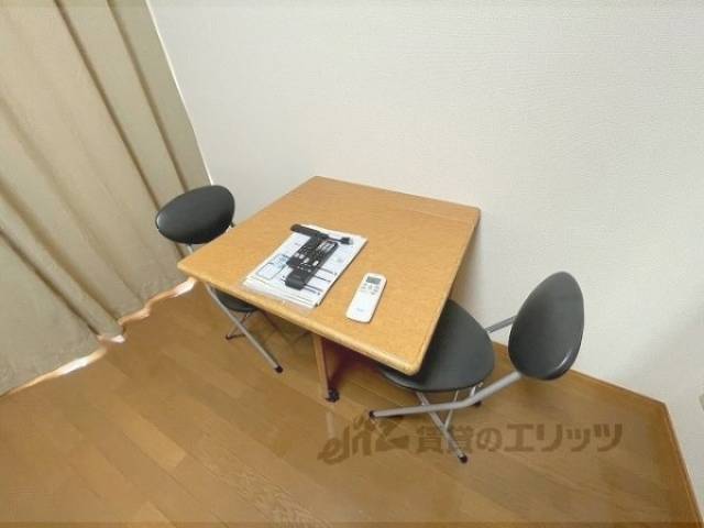 テーブル