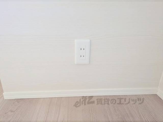 洋室　コンセント