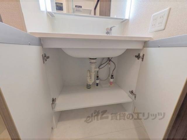 洗面所　下部委収納