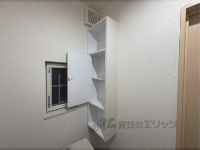 トイレ　収納
