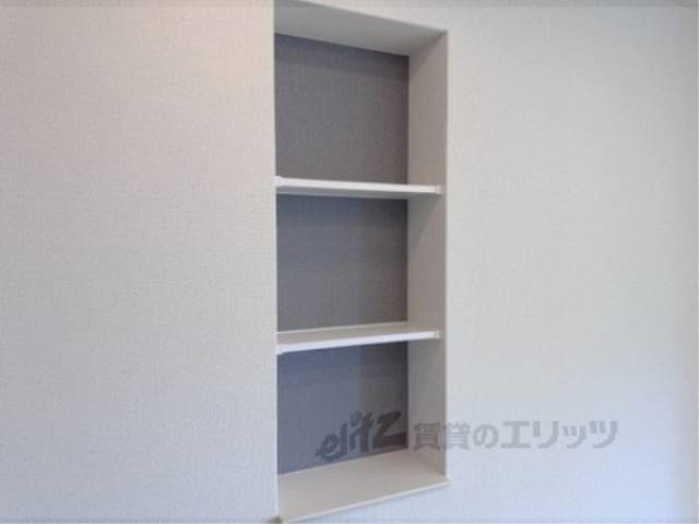 収納　キッチン横