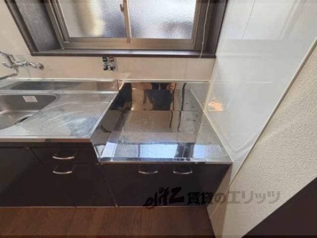 キッチン　コンロ置き場