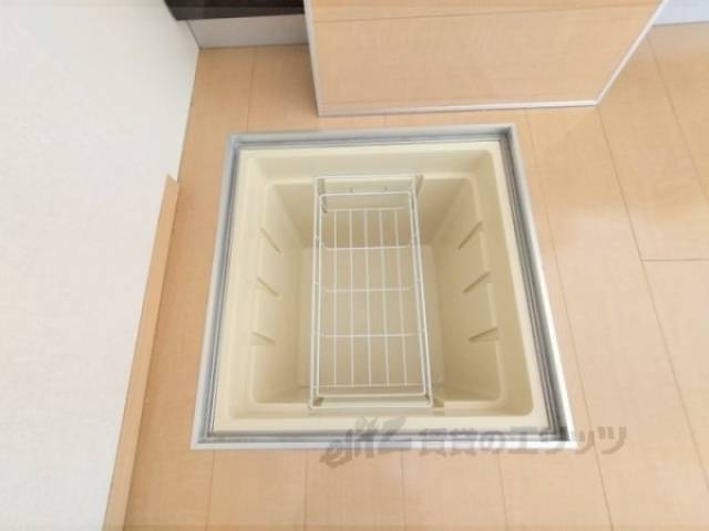 キッチン　床下収納