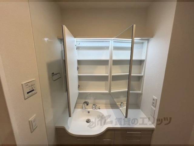 洗面所　収納