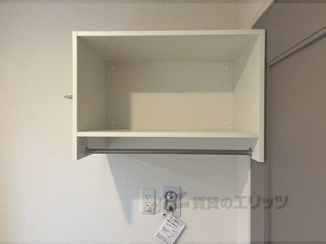 洗濯機置場　収納