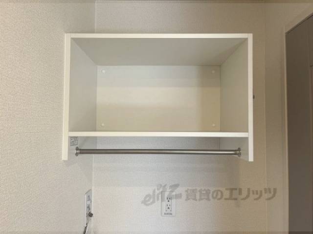 洗濯機置場　収納