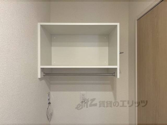 洗濯機置場　物置