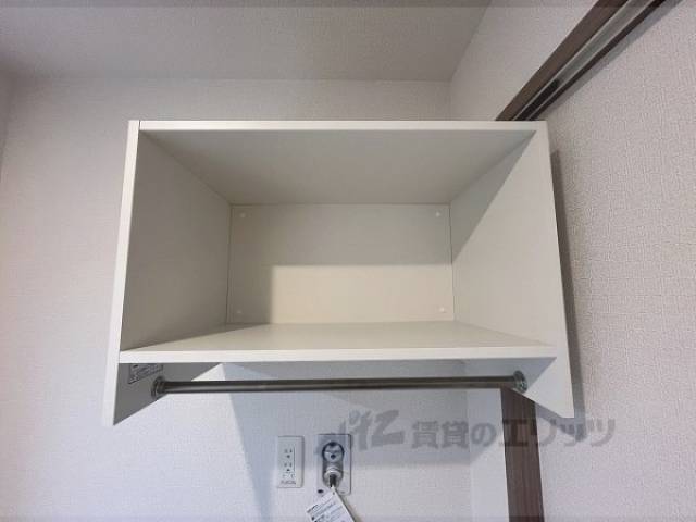 洗濯機置場　収納