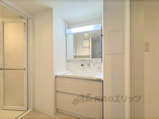 洗面所　独立洗面台