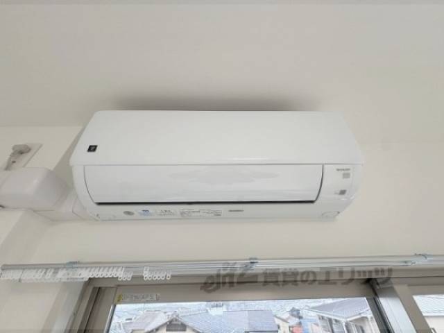 エアコン　リビング