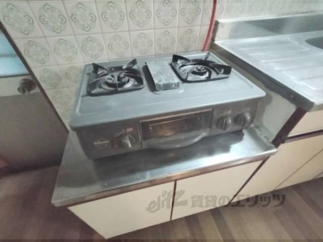 キッチン　コンロ