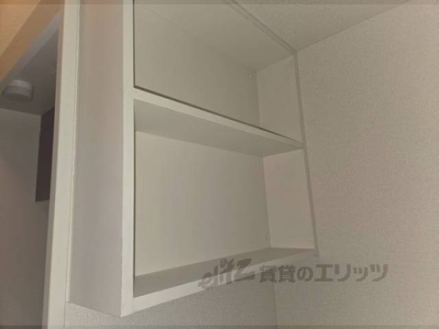 洗濯機置場　収納