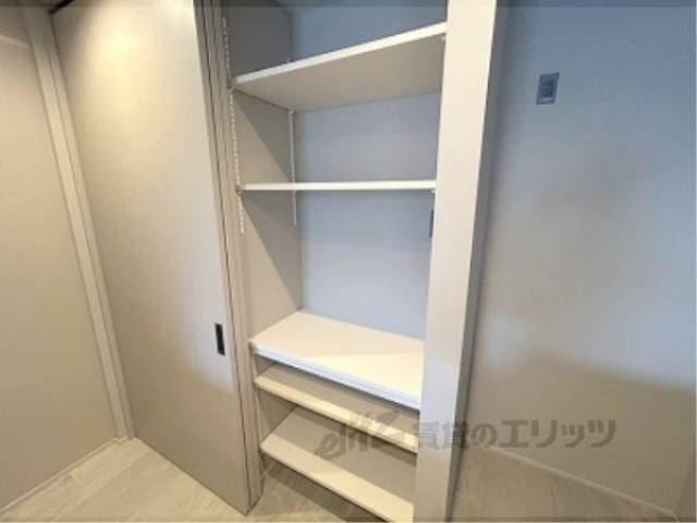 キッチン　背面収納