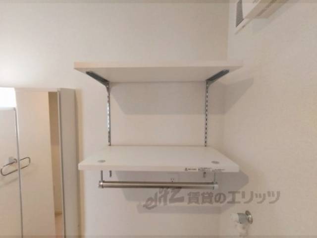 洗濯機置場　棚