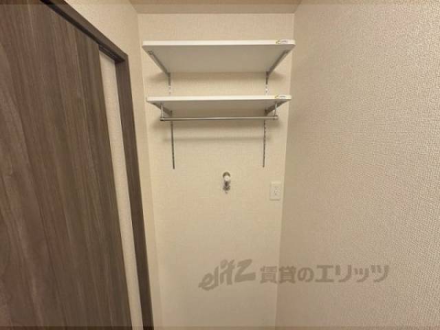 洗濯機置場　収納