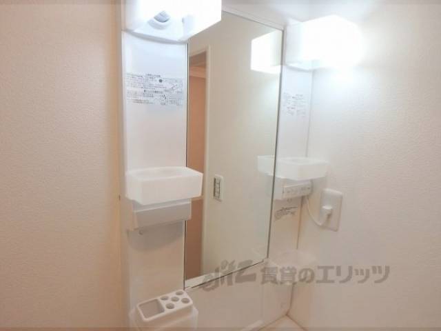 洗面所　上部物置