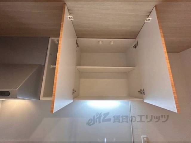 キッチン　上収納