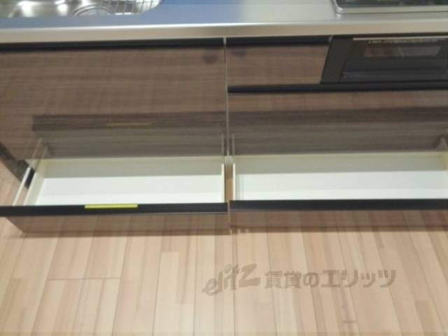 キッチン　収納