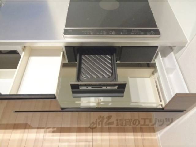 キッチン　収納