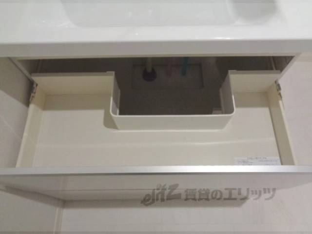 洗面所　収納