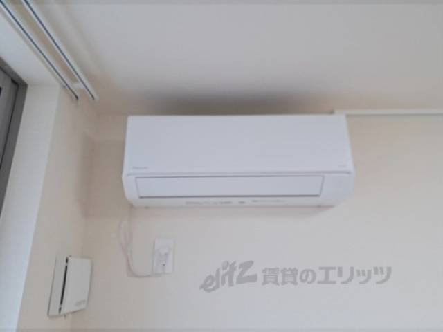 エアコン　リビング