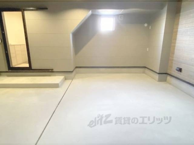 ガレージ