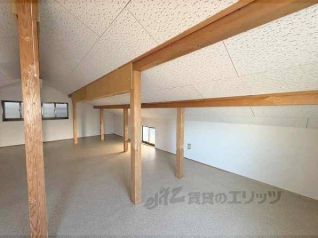 屋根裏部屋