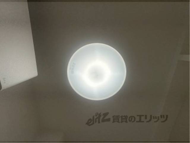 洋室　シーリングライト