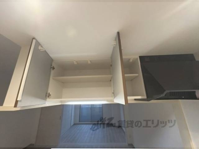 キッチン　収納上部