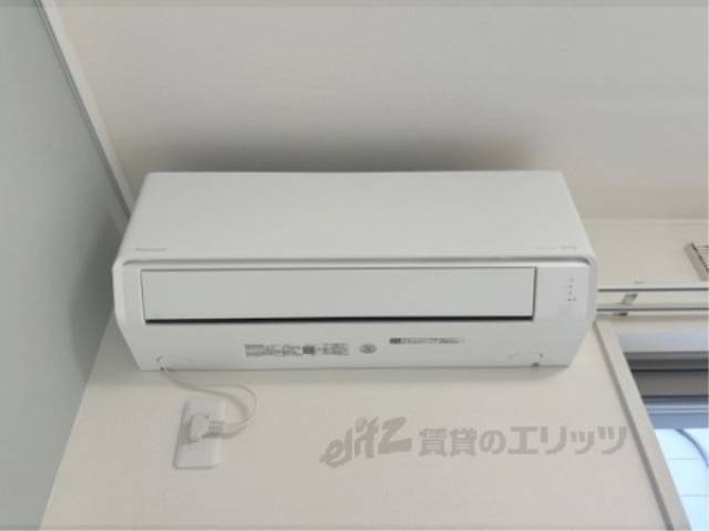 エアコン　リビング側