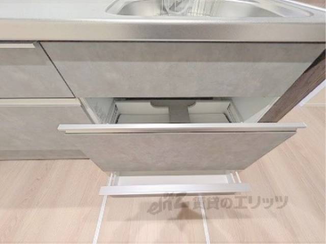 キッチン　キッチン下部収納