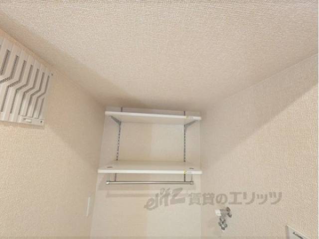 洗濯機置場　上部収納
