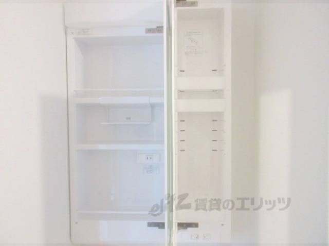 洗面所　上部収納