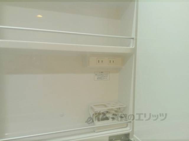 洗面所　コンセント　二口あります