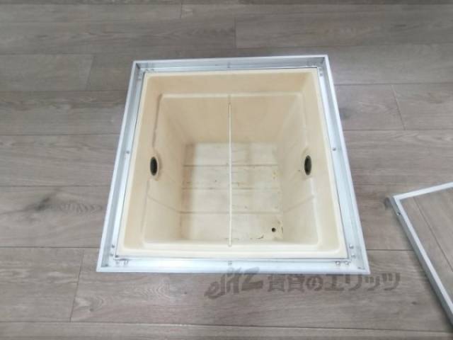 キッチン　床下収納