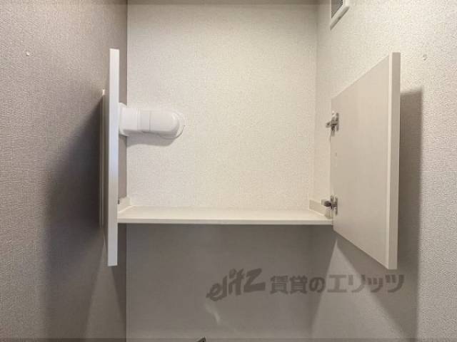 トイレ　棚