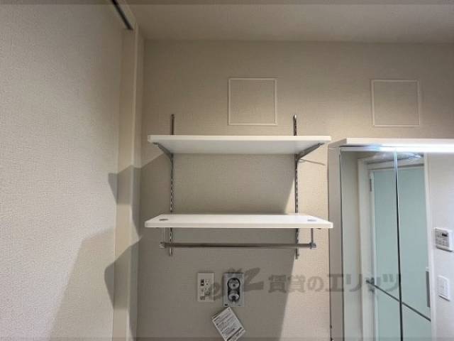 洗濯機置場　物置