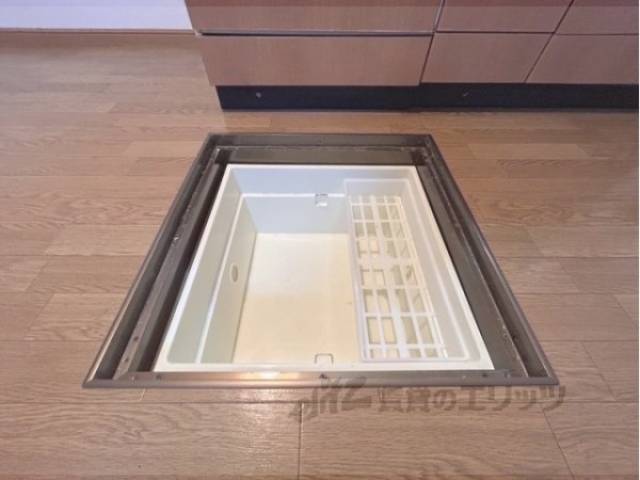 床下収納