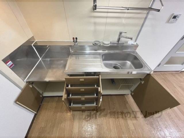 キッチン　収納