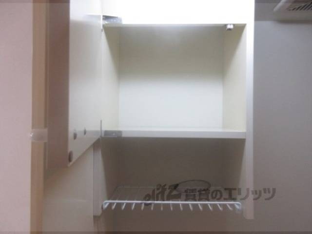 キッチン　上部収納