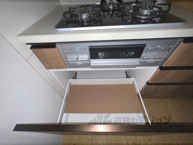 キッチン　下部収納