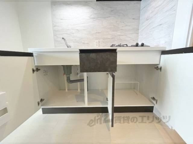 キッチン　キッチン下部収納