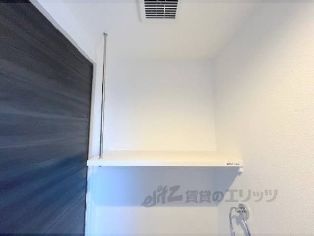 トイレ　トイレ収納