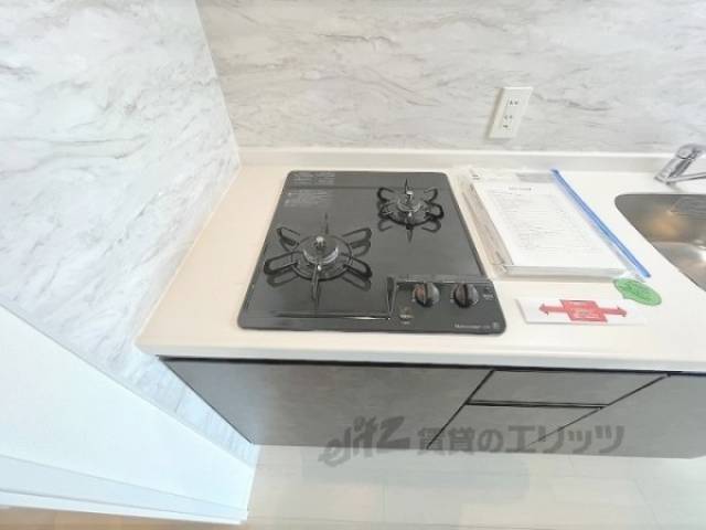 キッチン　ガス2口コンロ