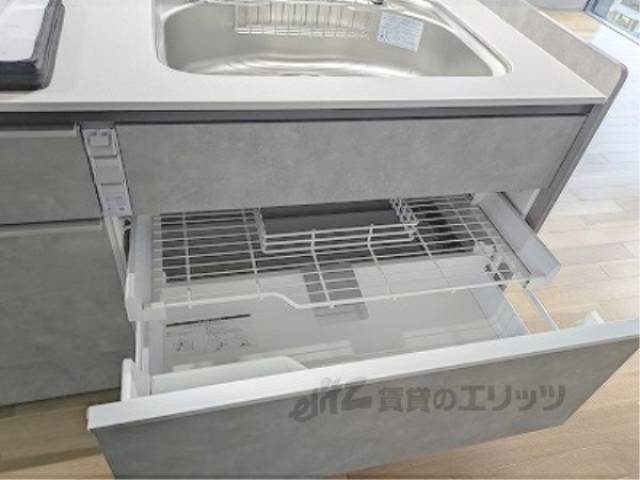 キッチン　シンク下収納