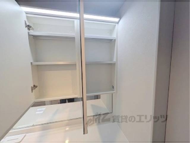 洗面所　洗面台収納