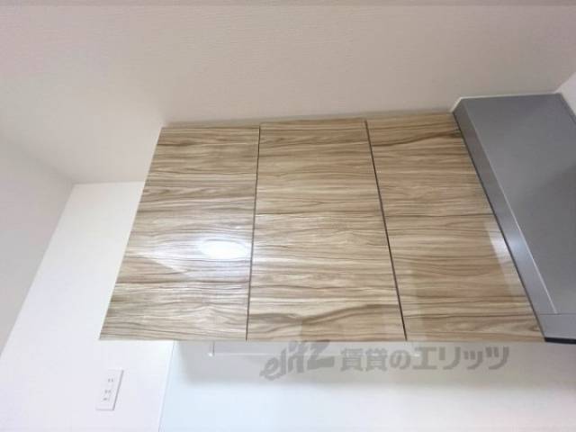 キッチン　上部収納