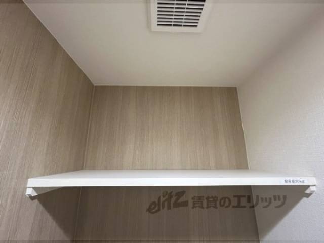 トイレ　上部収納