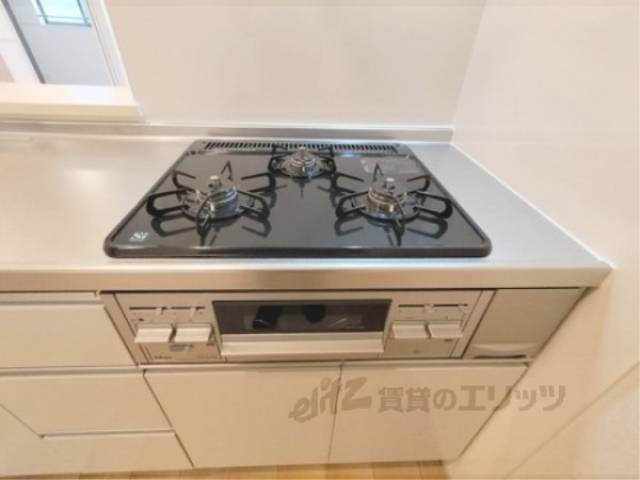 キッチン　コンロ